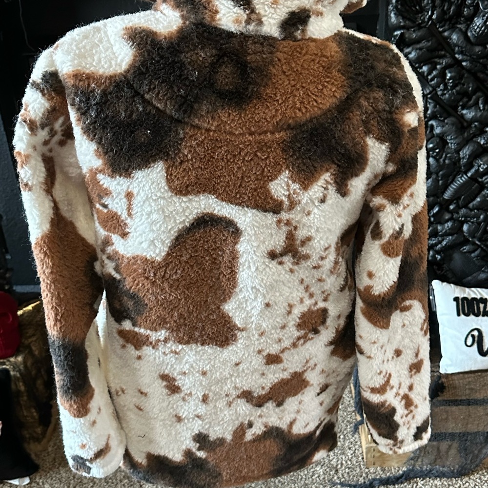 Cowprint pullover Sherpa 1/4 Zip Size Small Southern Fried Chics - Picture 6 of 8
